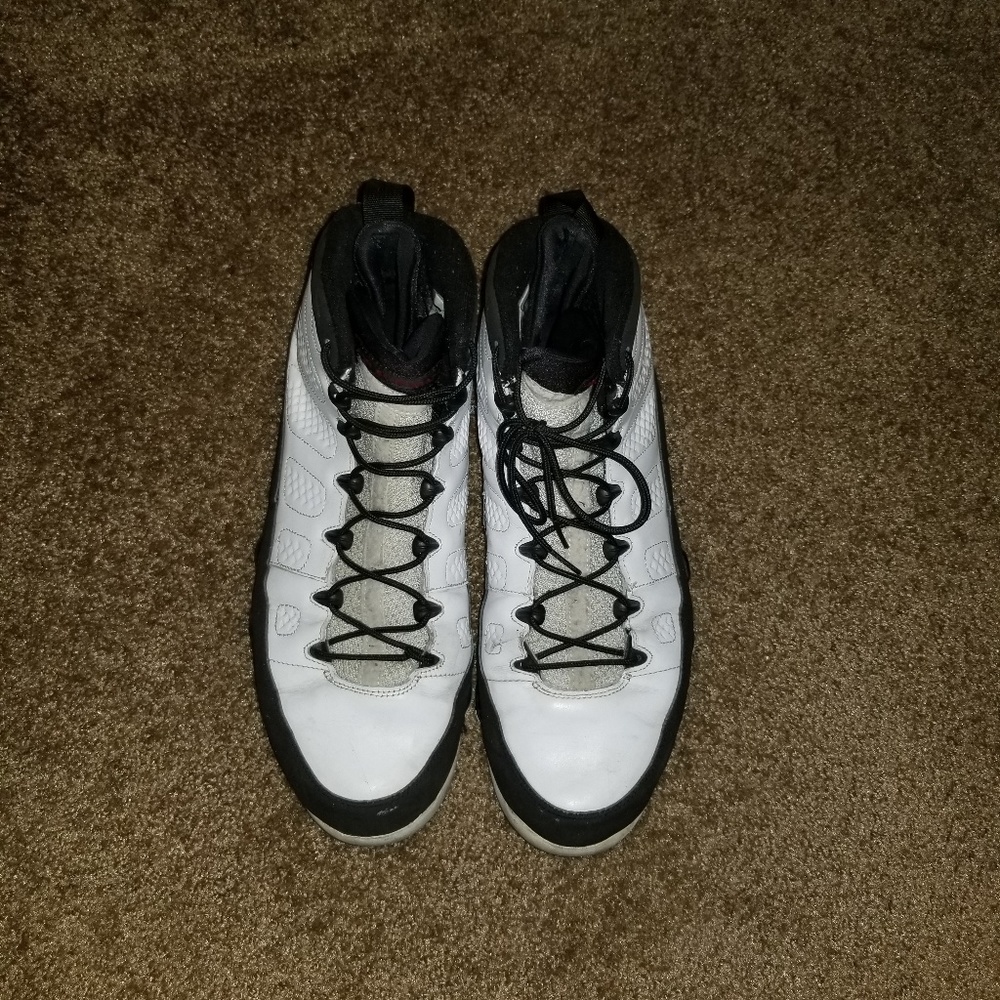 Retro 9s - Picture 2 of 3